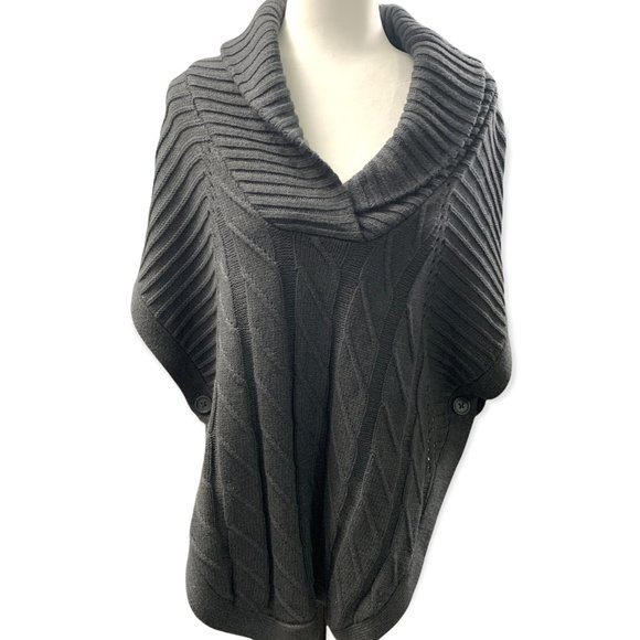 Ricki's Knit Poncho NWT - Picture 6 of 8